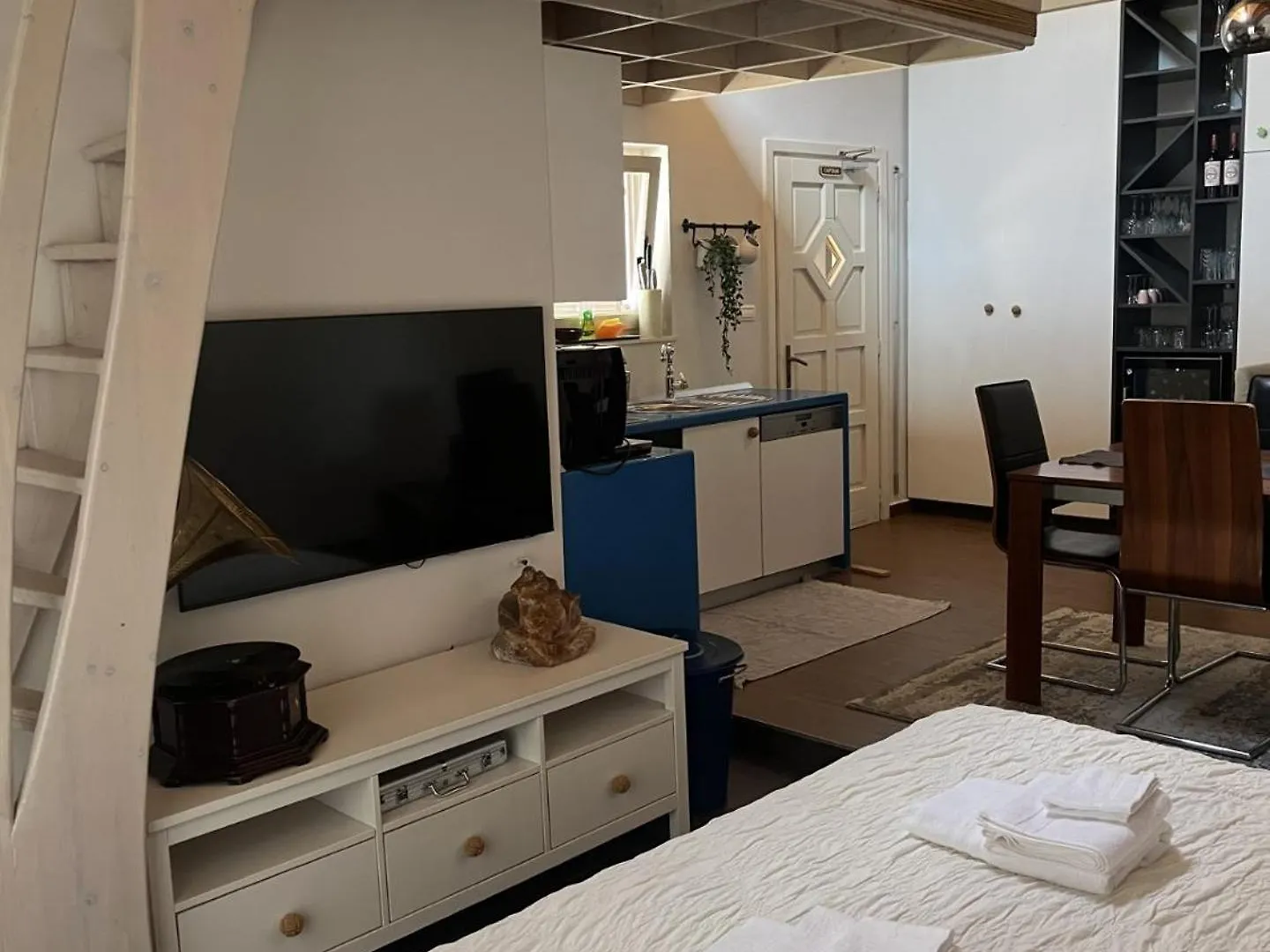 Small House Nea In City Center-With Free Parking Pula Apartamento