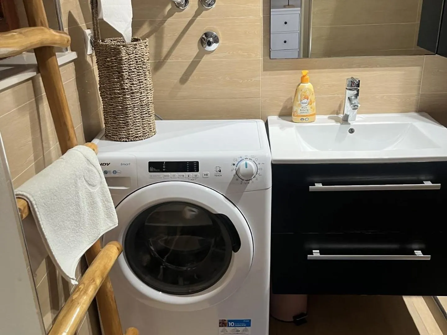 Small House Nea In City Center-With Free Parking Pula Apartamento